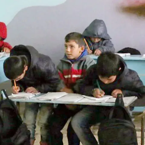 new-education-box-img Education-Box
